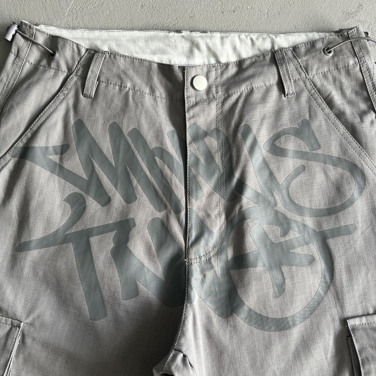 Minus Two Cargo-Shorts