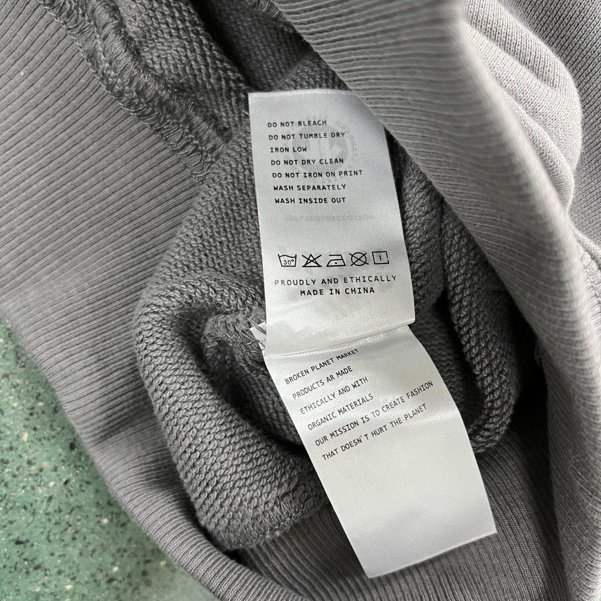 Broken Planet Planet Kapuzenpullover mit Reißverschluss