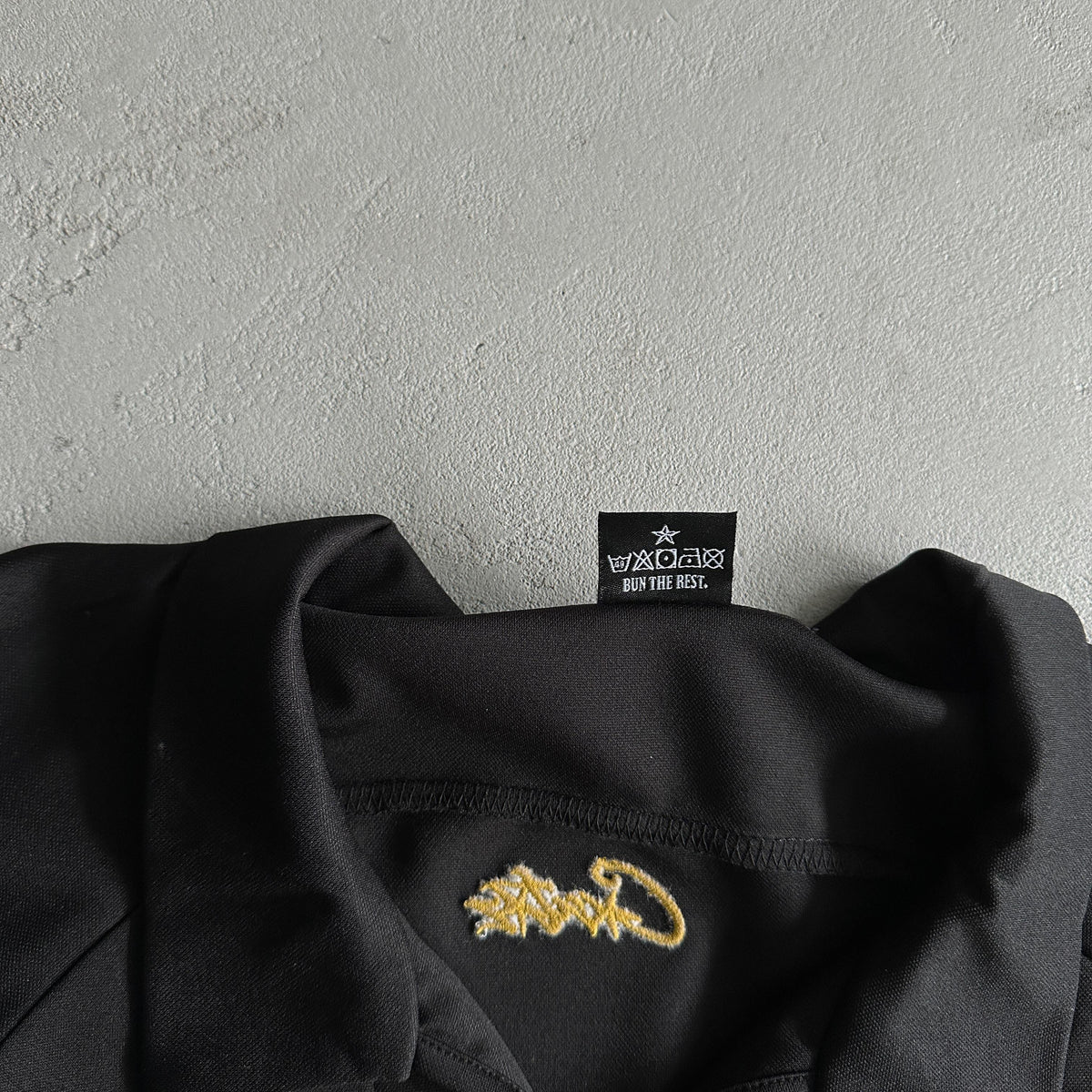 Corteiz Talismo Fußballtrikot – Schwarz 