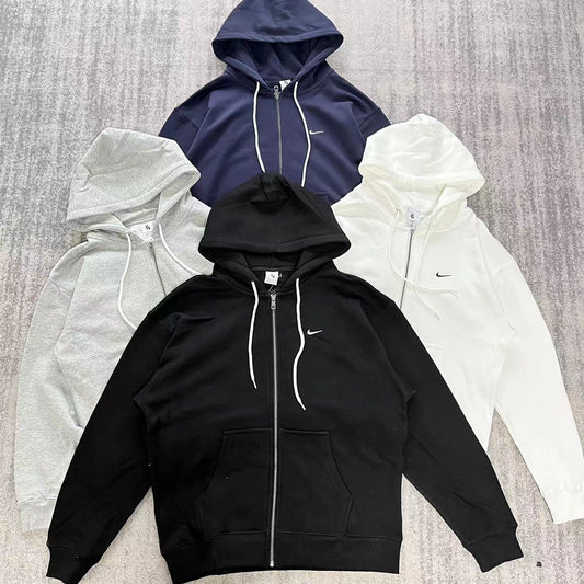 Nike Kapuzenjacke mit Reißverschluss