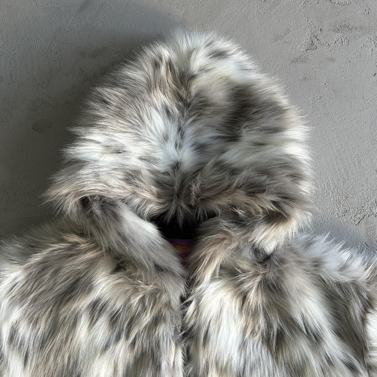 Corteiz Pelzjacke mit Kapuze