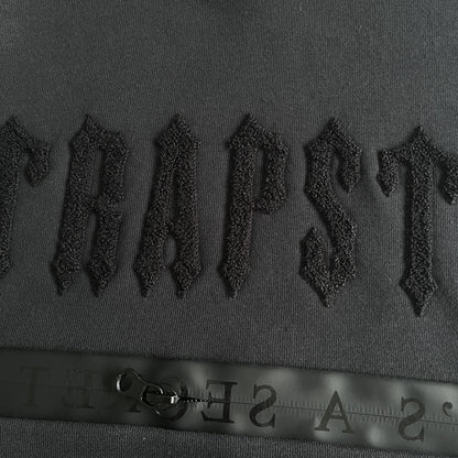 Tuta Trapstar in ciniglia decorata Black Out 