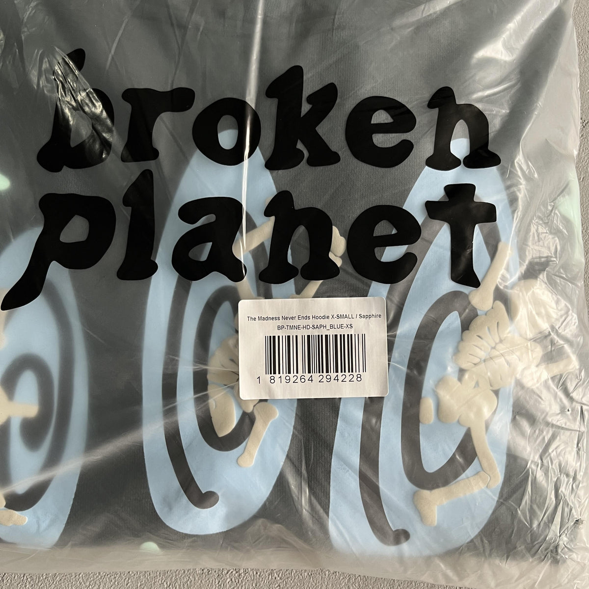 Broken Planet – Der Wahnsinn endet nie – Kapuzenpullover 