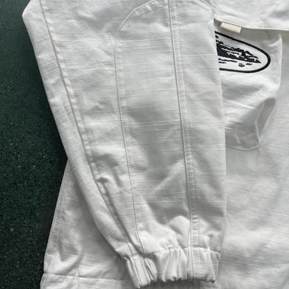 Corteiz Jacke mit schrägen Taschen
