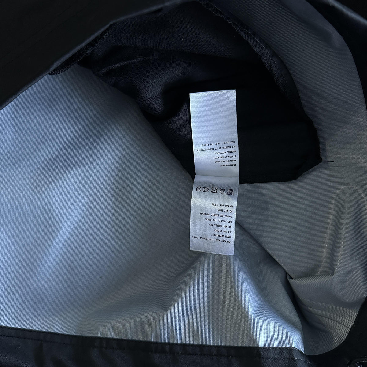 Broken Planet Wasserdichte Jacke