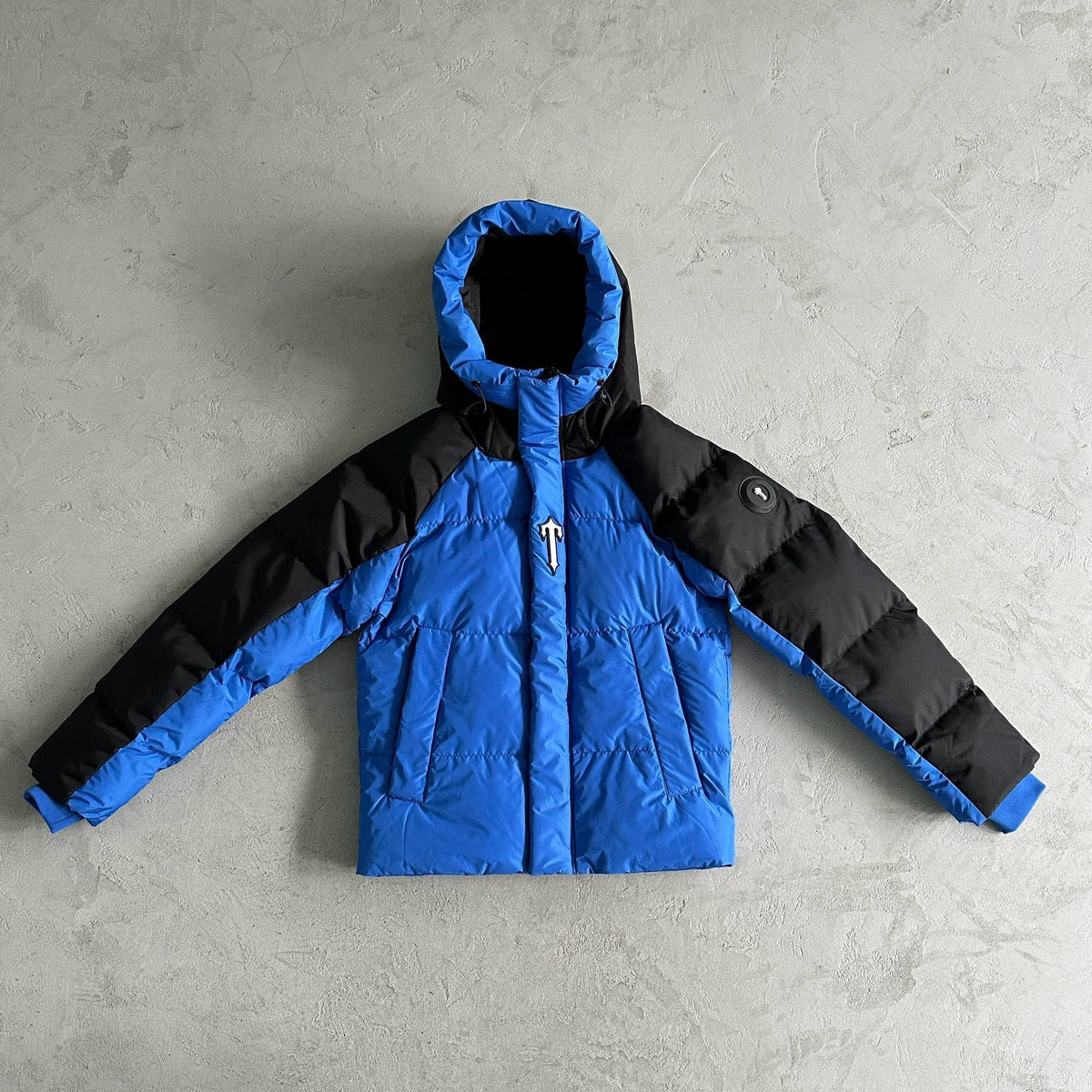 Giacca imbottita Trapstar Decoded Arch nera e blu 