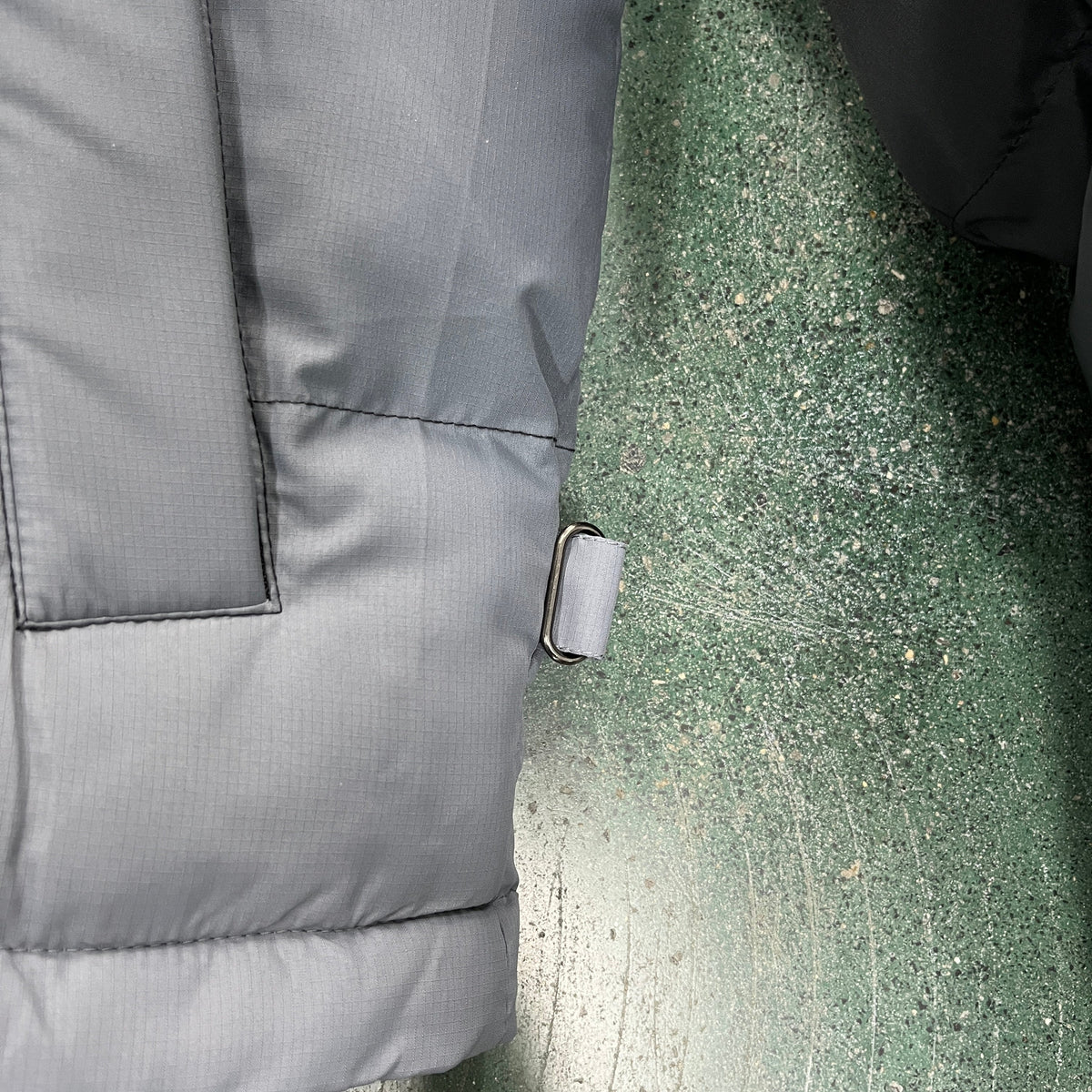 Trapstar Pufferjacke Decoded mit Kapuze Schwarz-Farbverlauf 