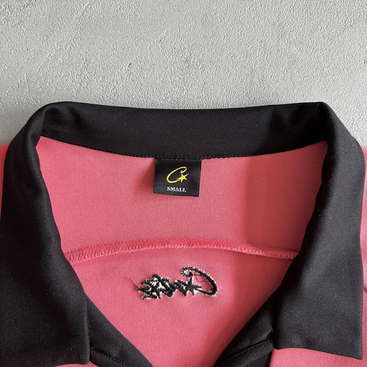 Corteiz Talismo Fußballtrikot – Pink