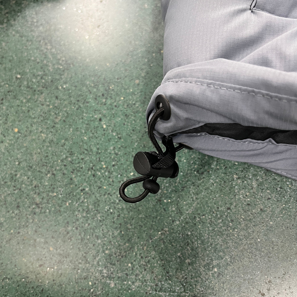 Trapstar Pufferjacke Decoded mit Kapuze Schwarz-Farbverlauf 