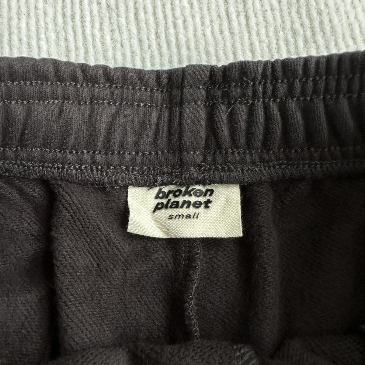 Pantaloncini Broken Planet 