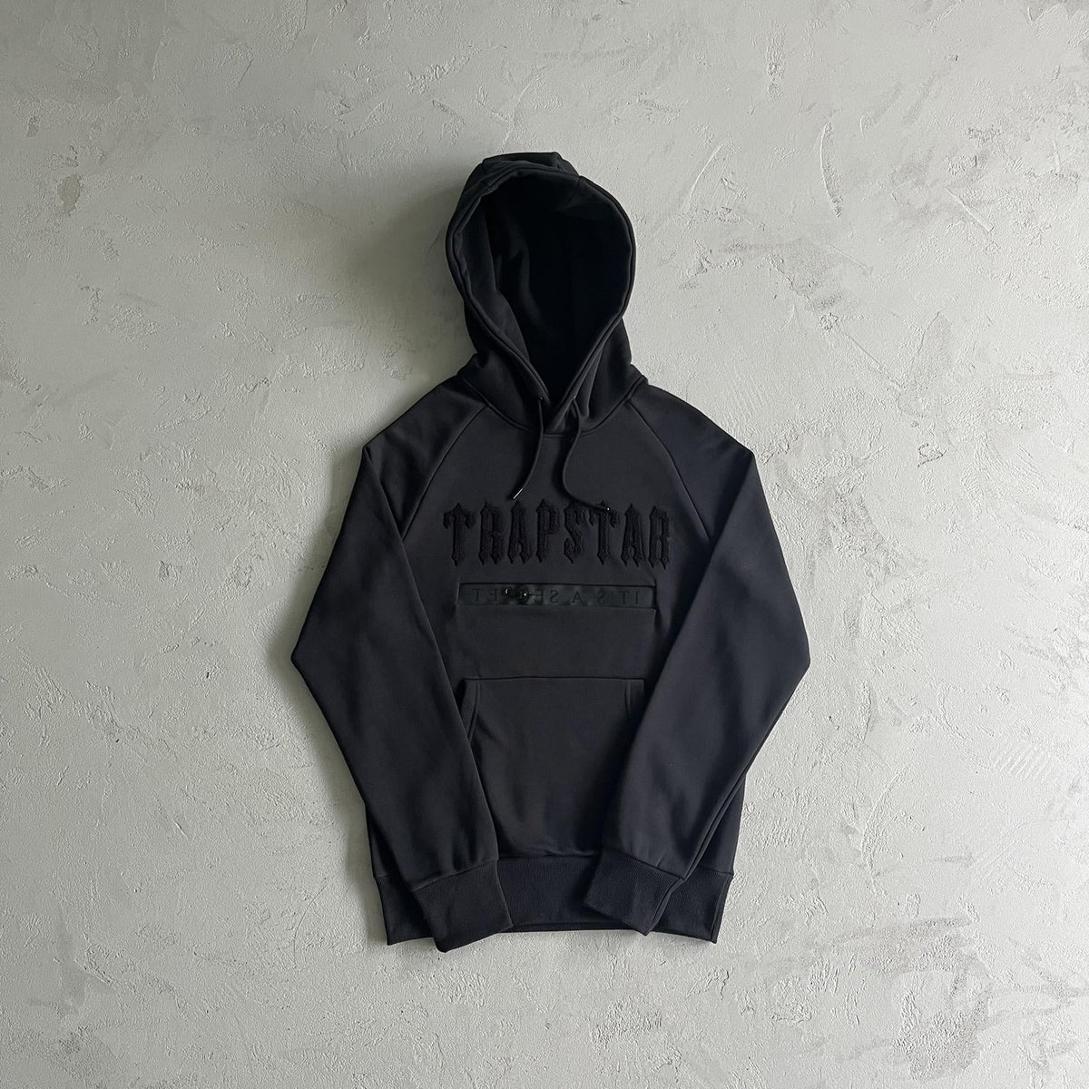 Tuta Trapstar in ciniglia decorata Black Out 