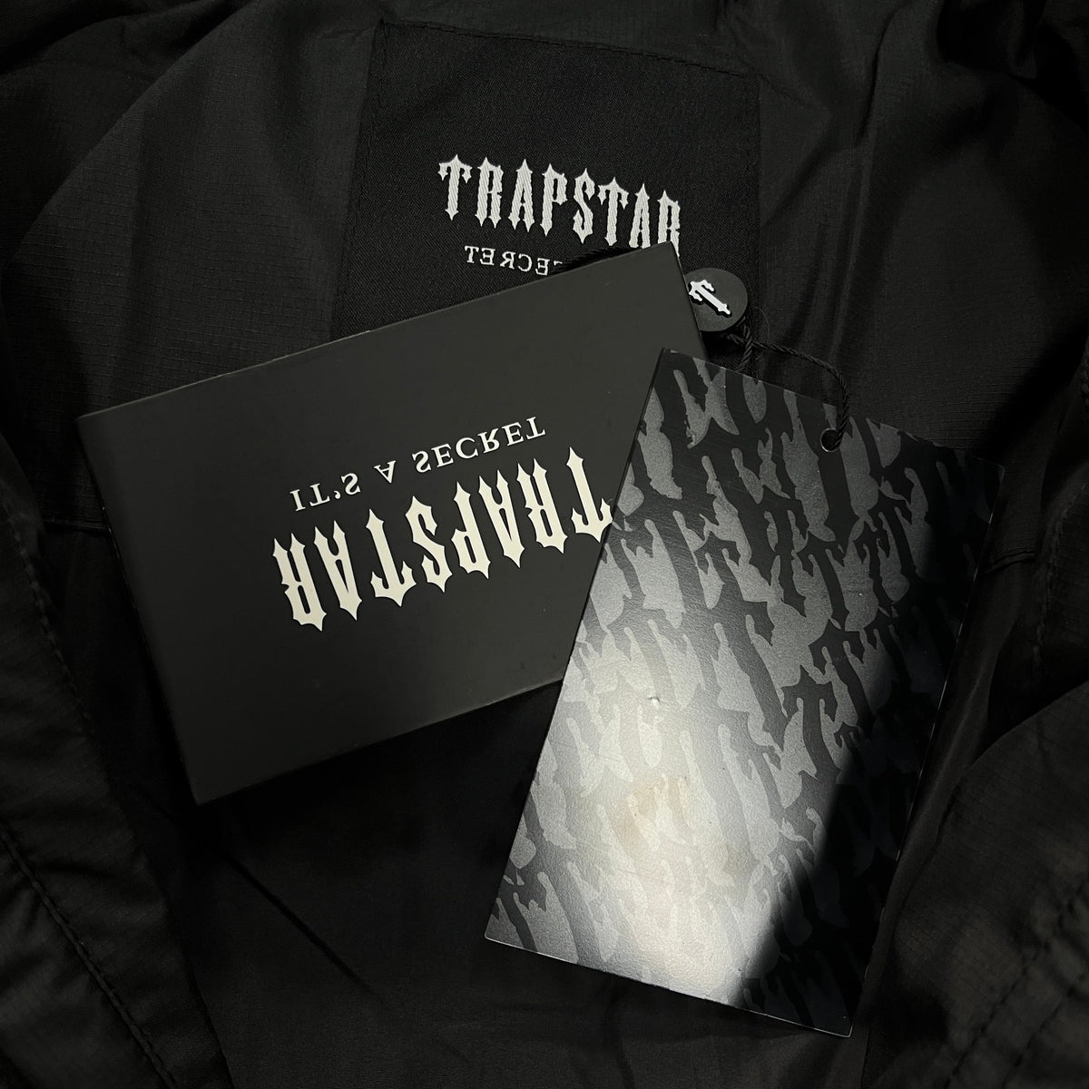 Giacca imbottita Trapstar da donna con cappuccio decoded