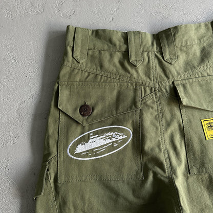 Pantaloncini Corteiz con tasca obliqua