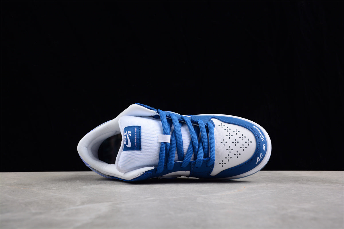 Born x Raised x Nike SB Dunk Low Weiß Blau 