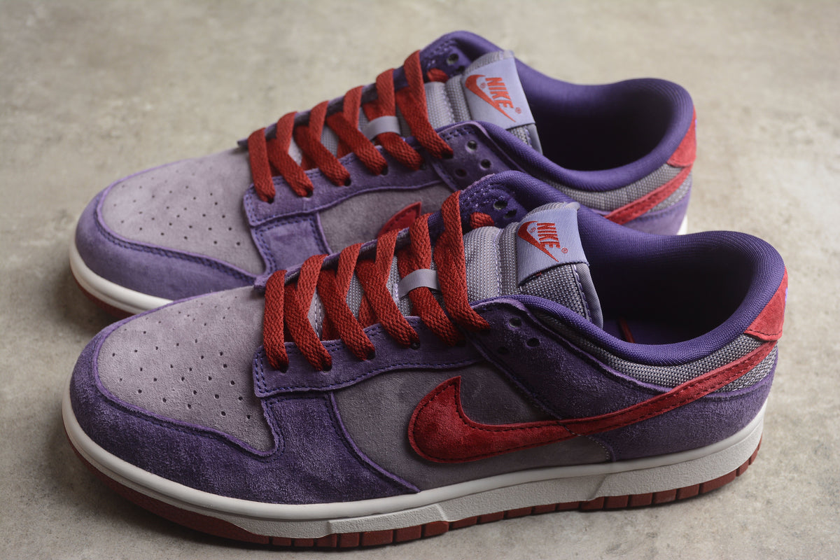 Nike Dunk Low Retro Vol. 1 SP Pflaume 