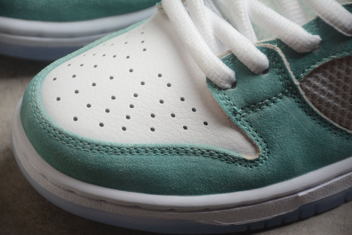 April Skateboards x Nike SB Dunk Low 