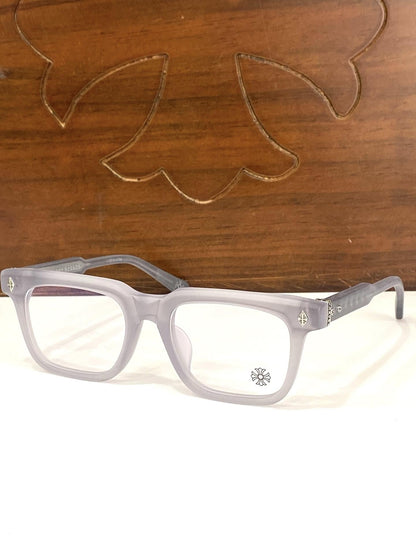 Brille mit verchromten Herzen