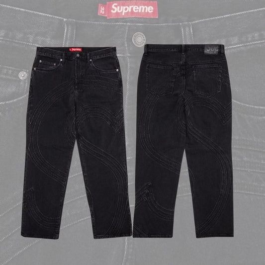 Locker geschnittene Jeans mit Supreme-S-Logo