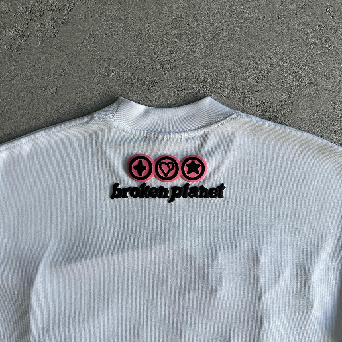 Gebrochener Planet für immer deins Tshirt 