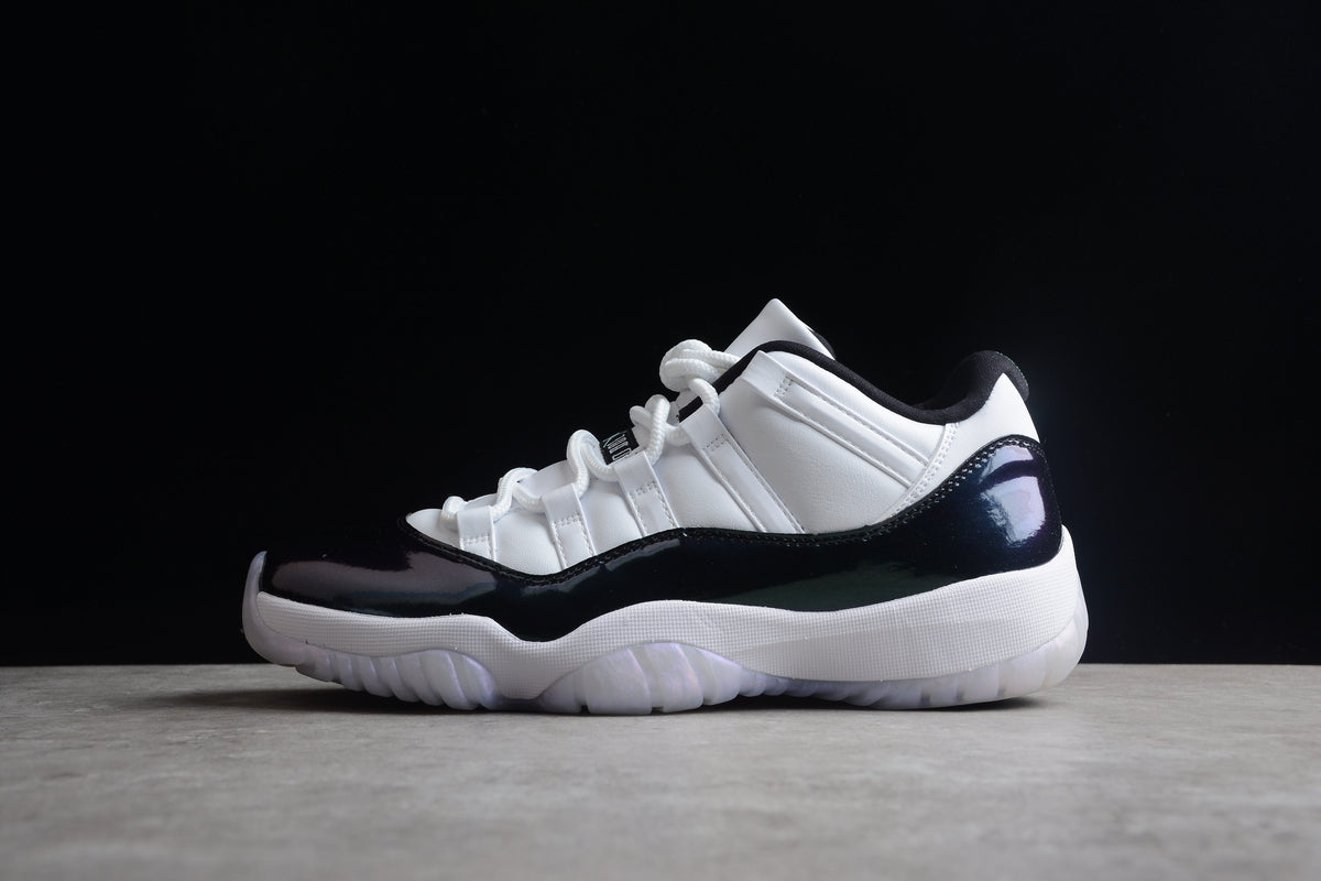Air Jordan 11 Low "Pasqua" 