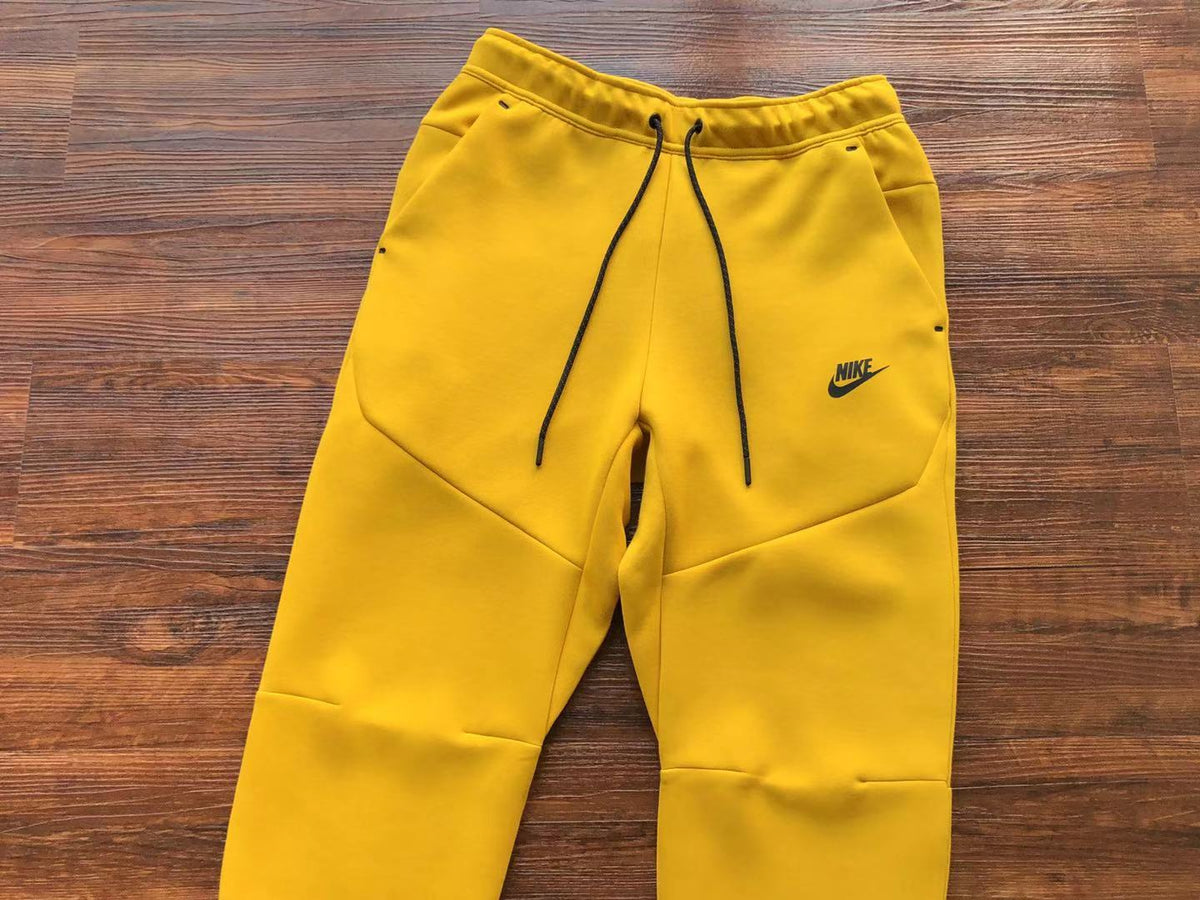 Tuta Nike Sportswear Techfleece 