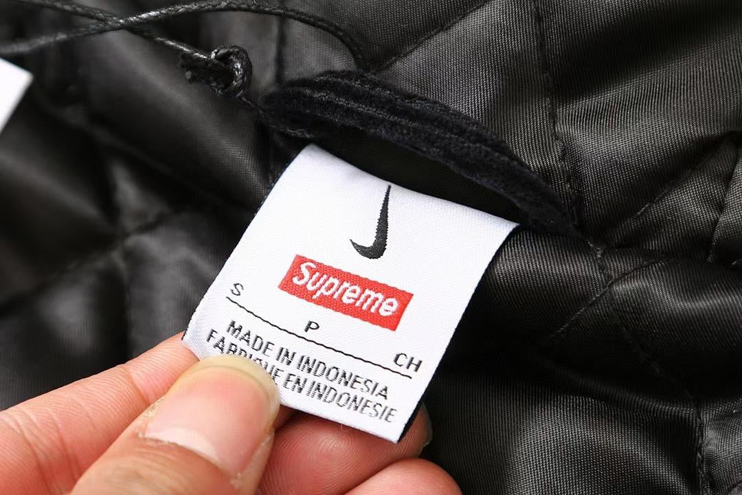 Nike x Supreme Arc Cordanzug