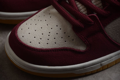 Nike SB Dunk Low Skate wie ein Mädchen 