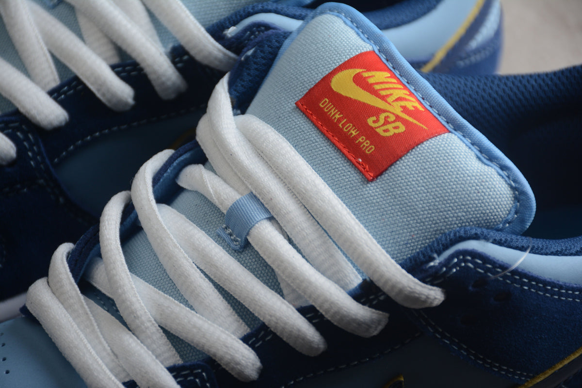 Perché così triste? x Nike SB Dunk Low The Predatory Bird