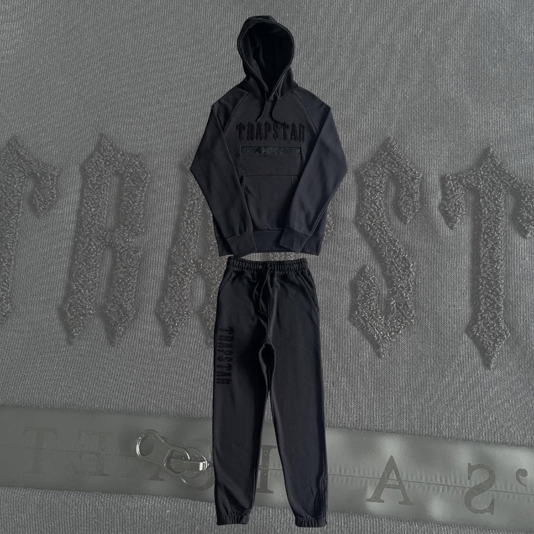 Tuta Trapstar in ciniglia decorata Black Out 