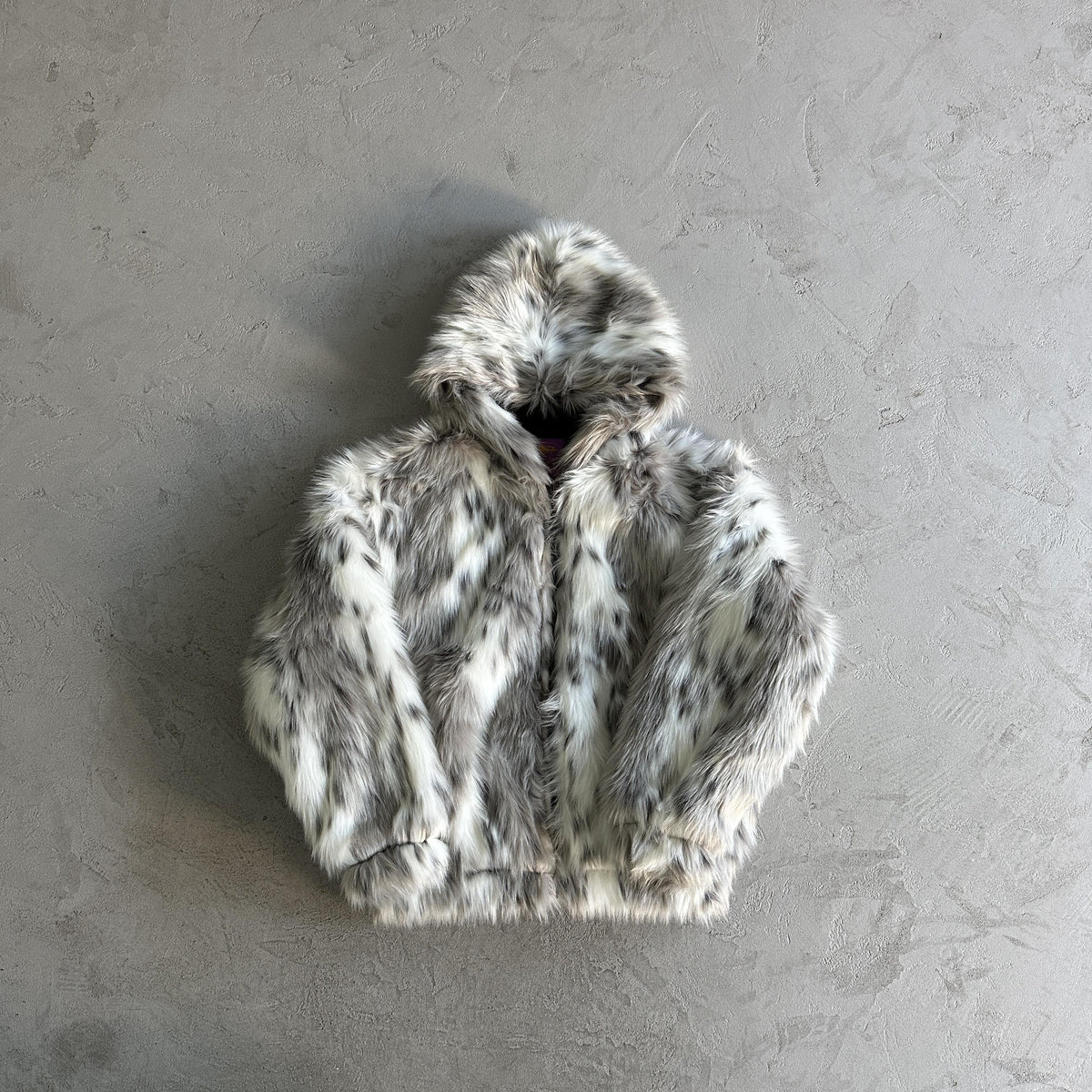 Corteiz Pelzjacke mit Kapuze