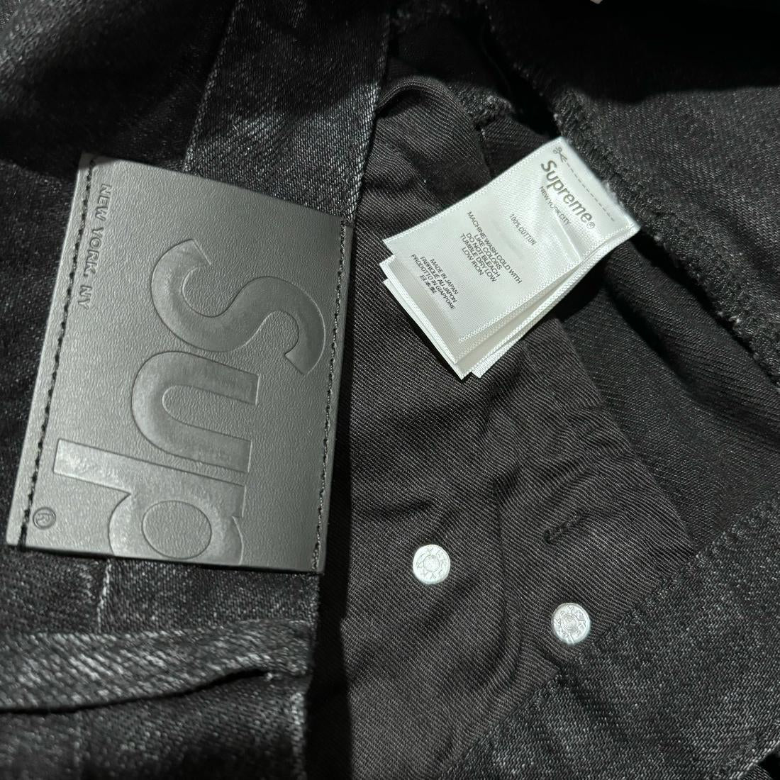 Locker geschnittene Jeans mit Supreme-S-Logo
