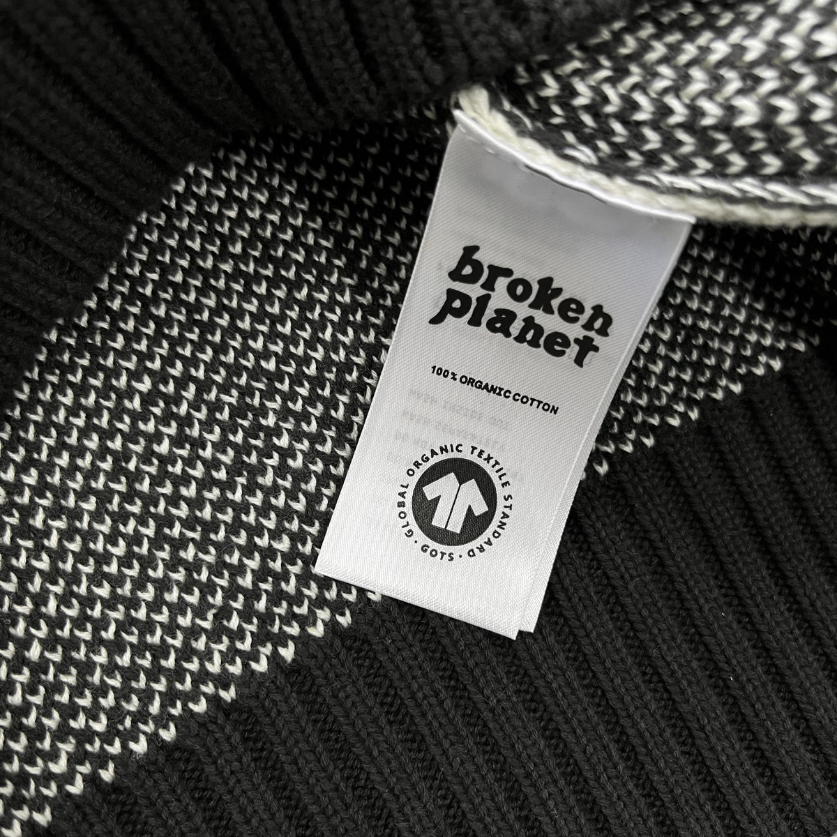 Maglione a forma di cuore con teschio di Broken Planet
