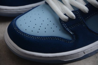 Perché così triste? x Nike SB Dunk Low The Predatory Bird