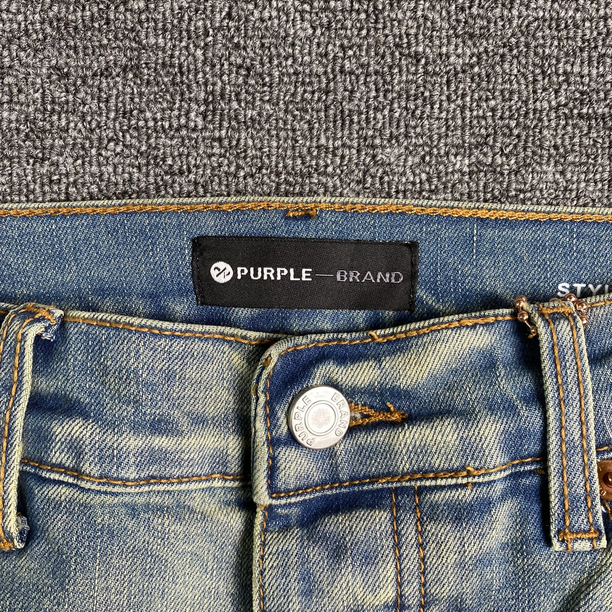Schmale Jeans der Marke Purple Brand