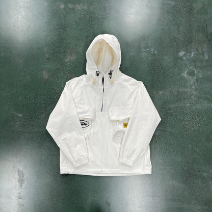 Corteiz Jacke mit schrägen Taschen