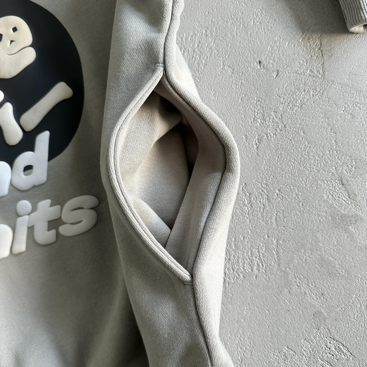 Broken Planet – Jenseits der Grenzen – Kapuzenpullover 