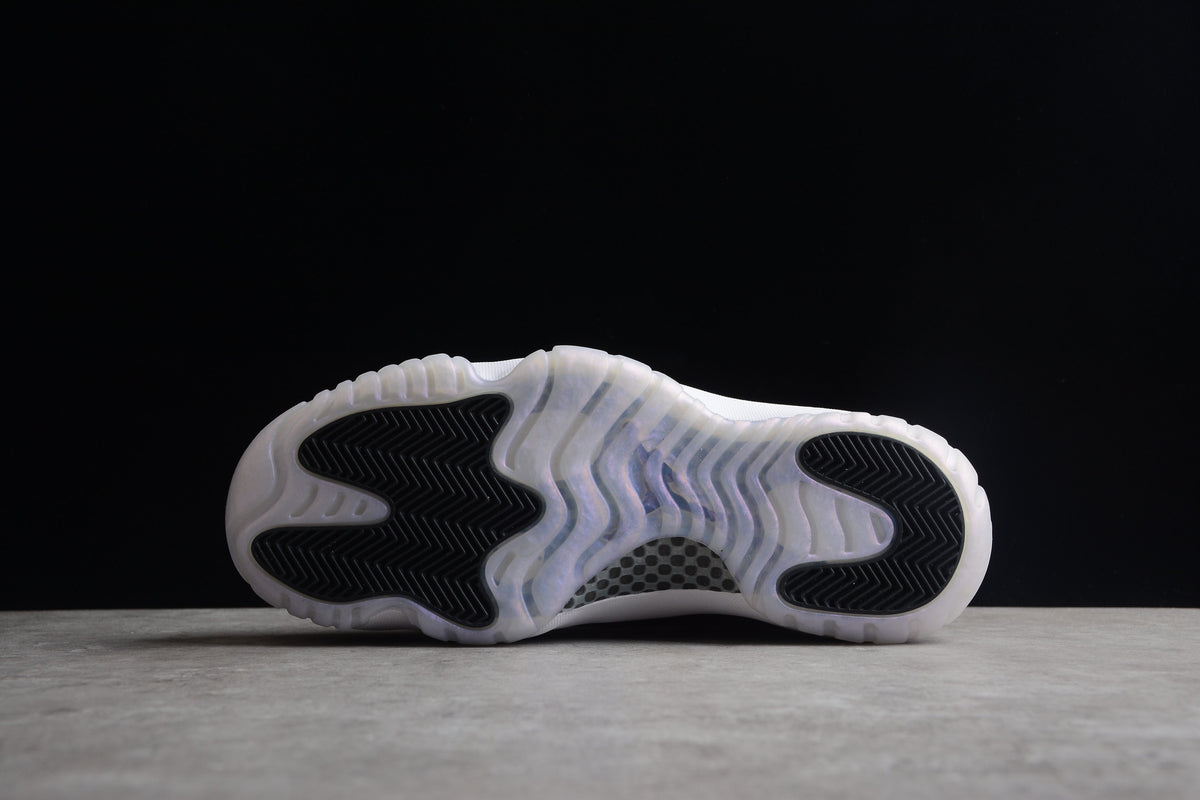 Air Jordan 11 Low "Pasqua" 
