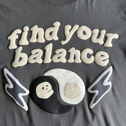 Broken Planet Finden Sie Ihr Gleichgewicht Tshirt 