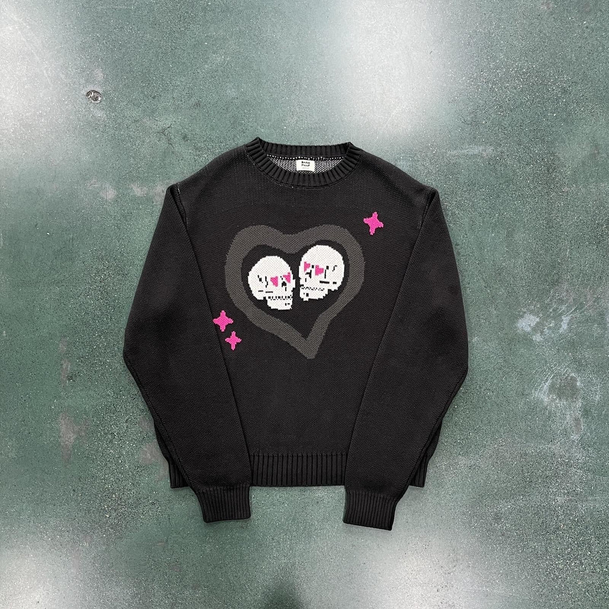 Maglione a forma di cuore con teschio di Broken Planet