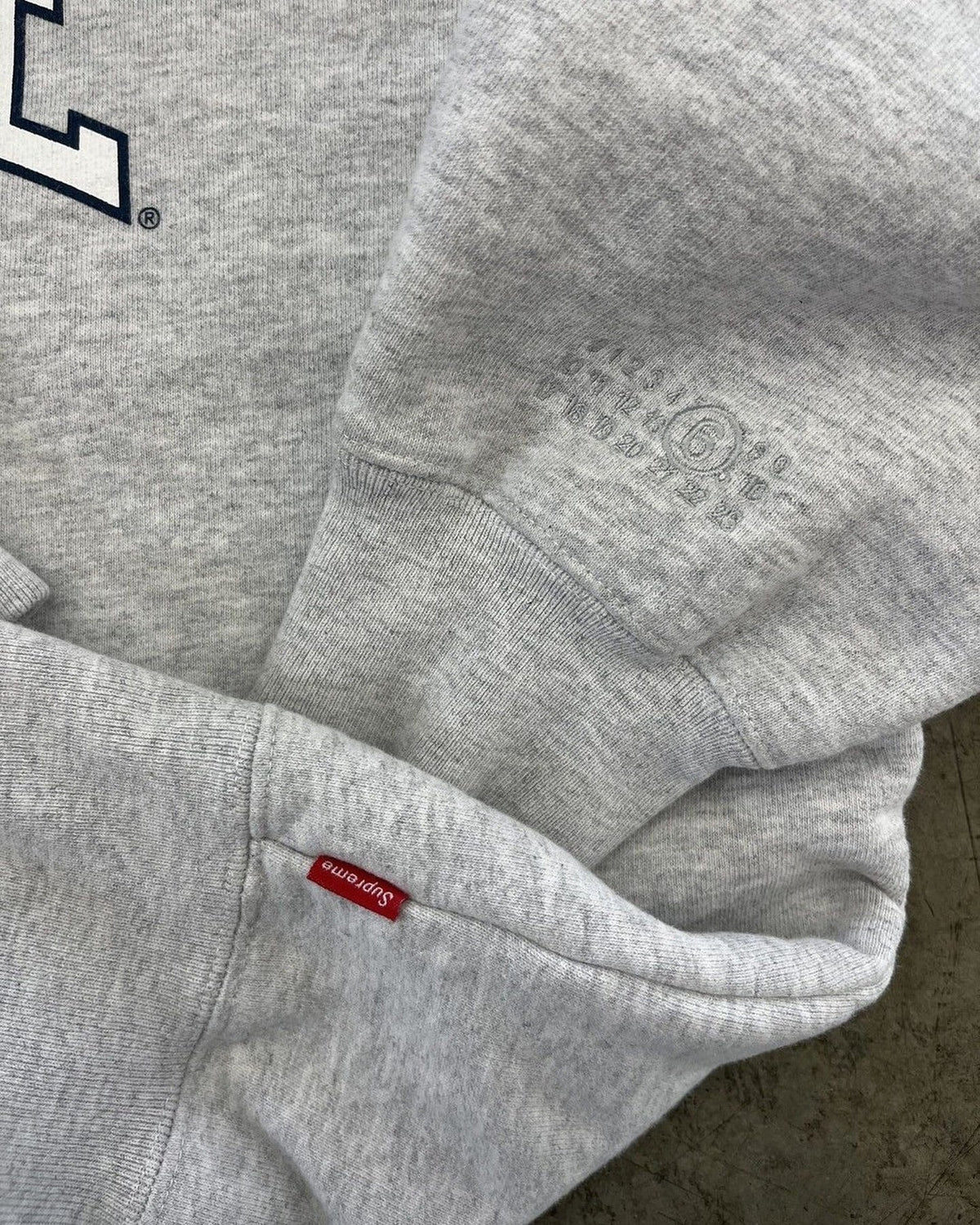 Felpa con cappuccio e zip Supreme MM6 Maison Margiela