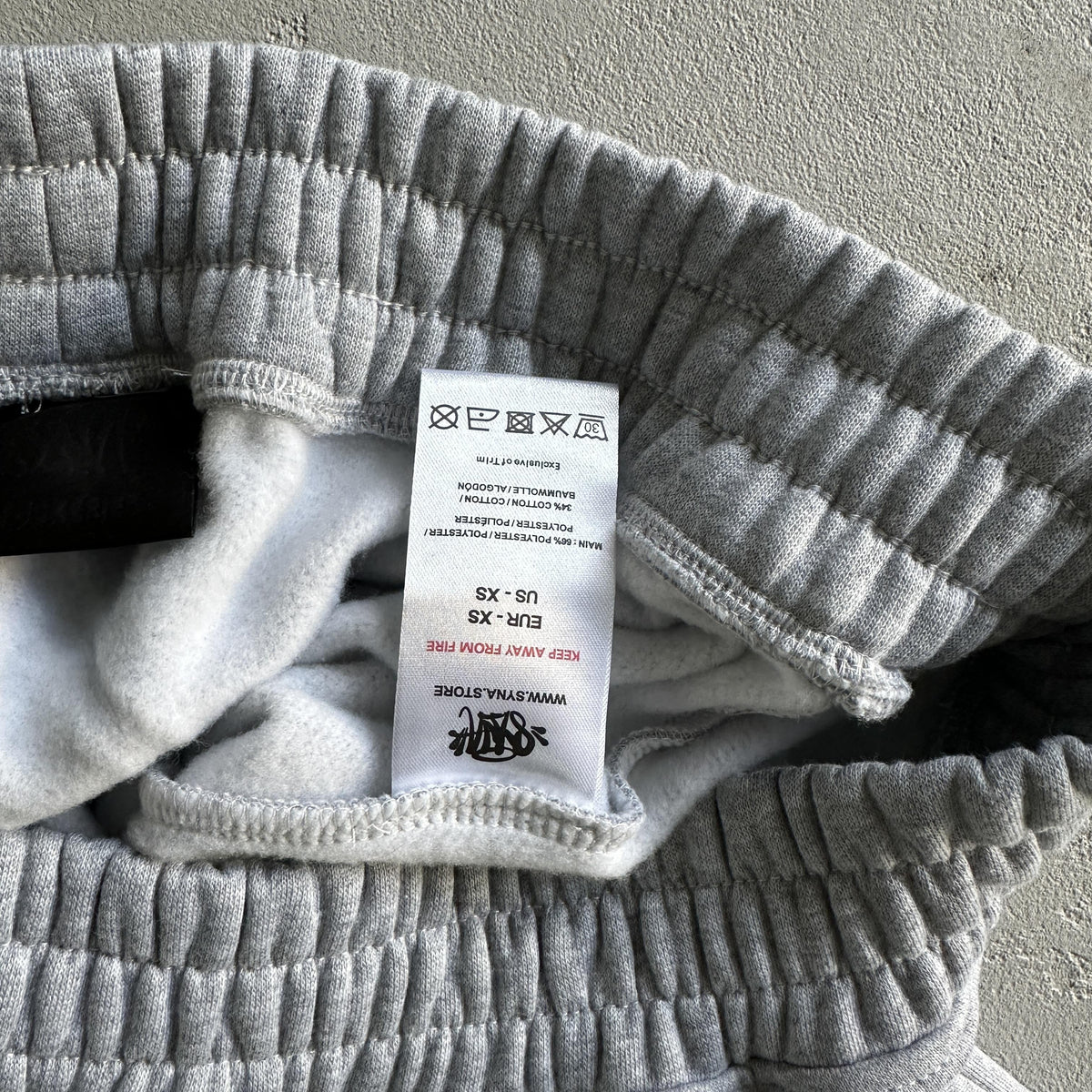 Synaworld Round Neck Suit Grey