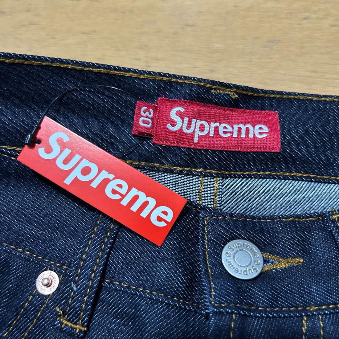 Pantaloncini di jeans larghi Supreme
