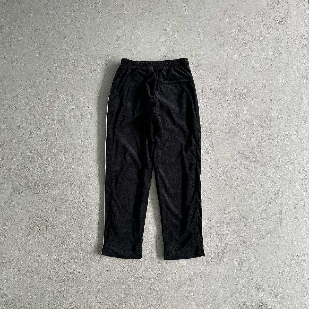 Corteiz Velvet Trackset Black
