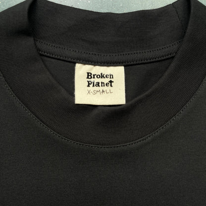 Broken P Cosmic peaks Tshirt