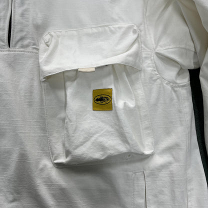 Corteiz Jacke mit schrägen Taschen
