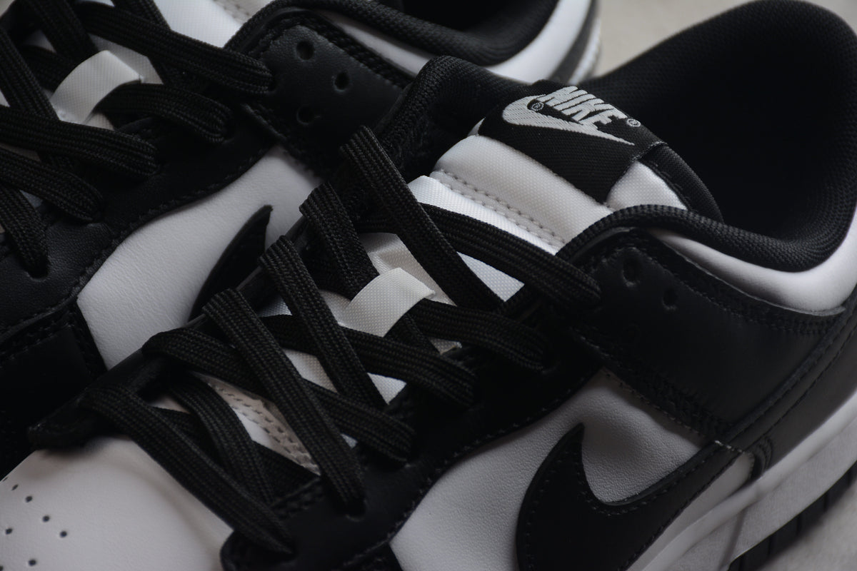 Nike Dunk Low Schwarzer Panda 