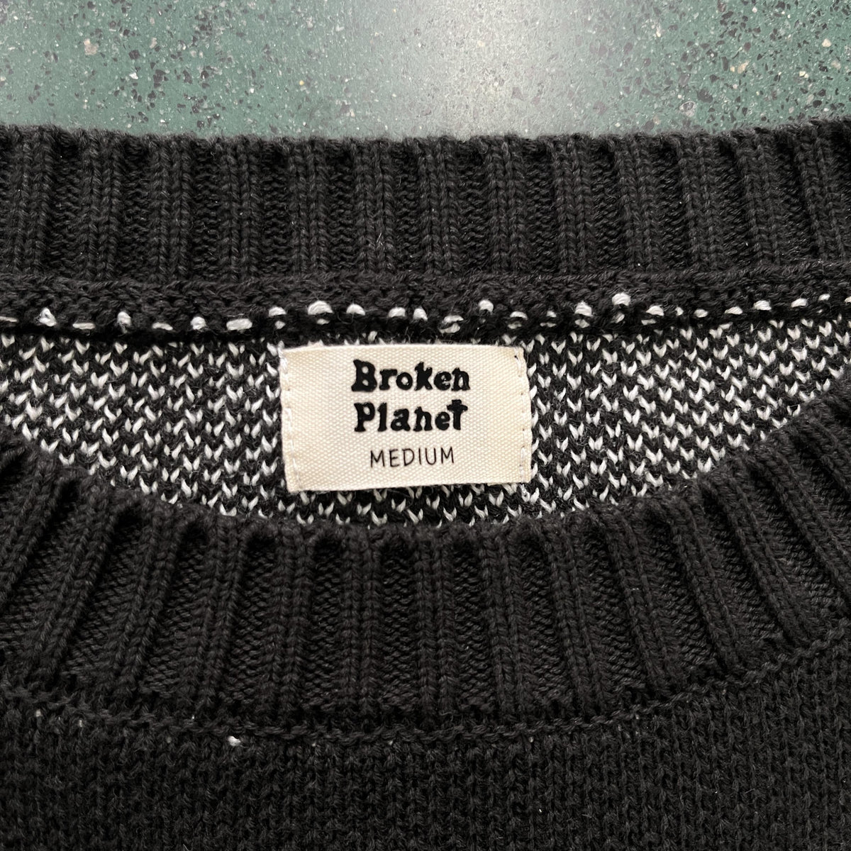 Maglione a forma di cuore con teschio di Broken Planet