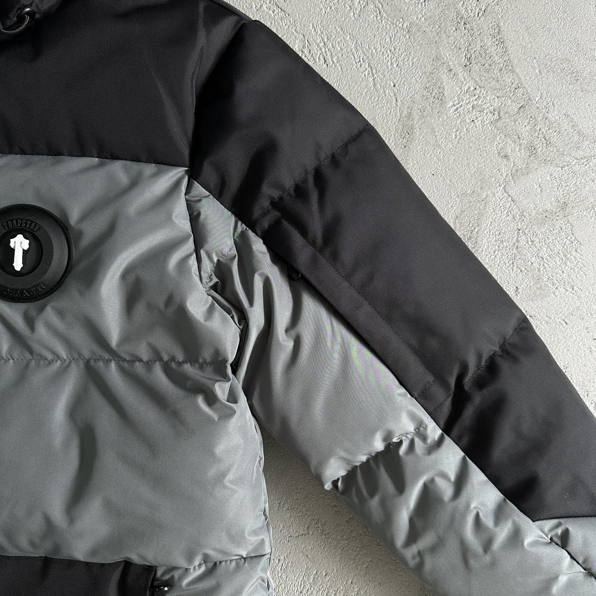 Trapstar Decoded Arch Pufferjacke Schwarz Grau 