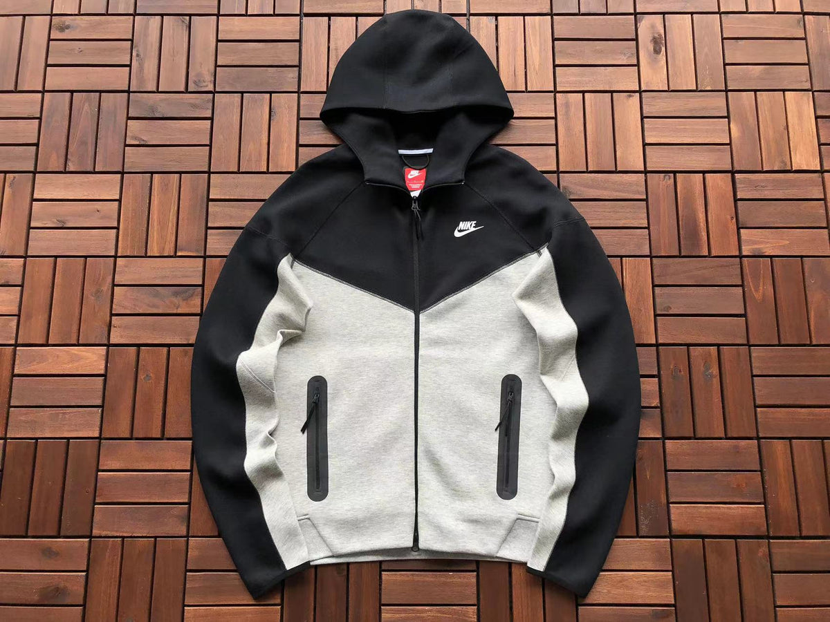 Tuta Nike Techfleece Nuova Stagione