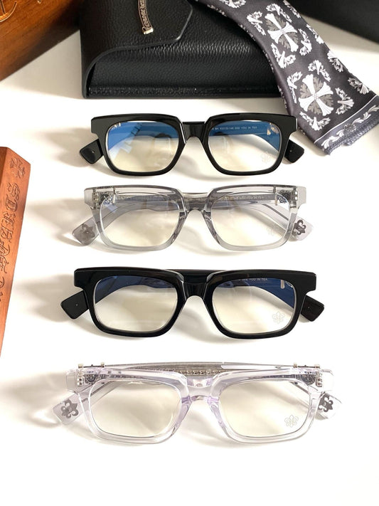 Brille mit verchromten Herzen